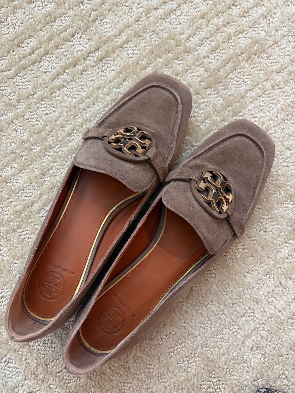 Tory Burch Taupe Suede Loafers with Gold Logo - Picture 4 of 4